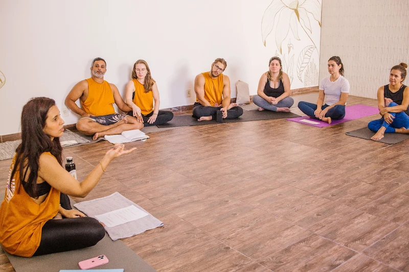 cursos-satya-yoga